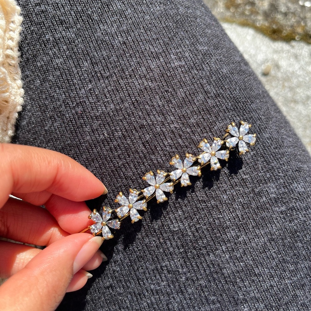 Gold Floral Hair Clip Accessory